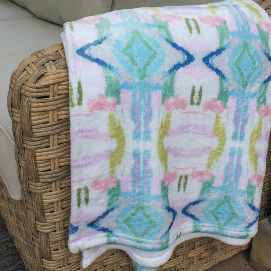 Minky Plush Throw Blanket - Windsong - New!