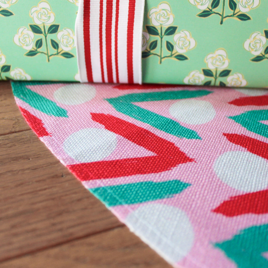 Christmas Tree Skirt Lana Red/Pink