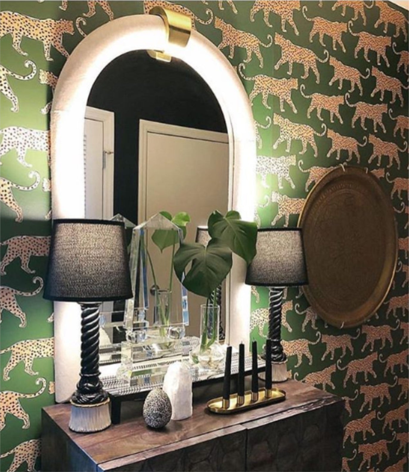 Leopard Wallpaper For Stylish Homes