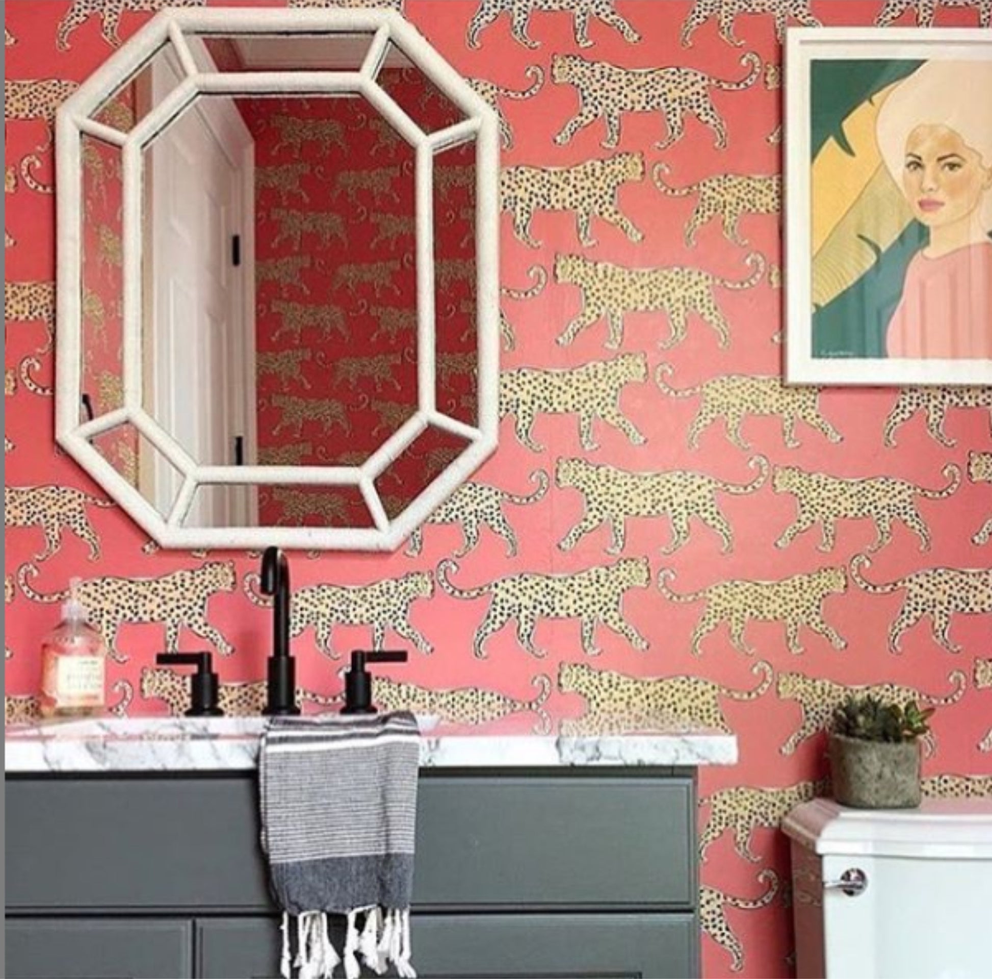 Leopard Wallpaper For Stylish Homes